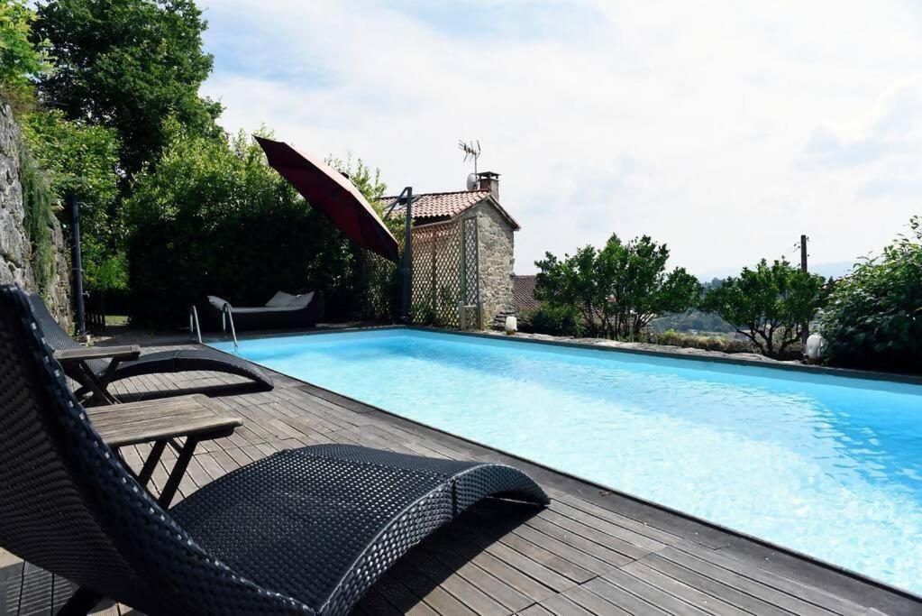 منزل الضيف سانتياغو دي كومبوستيلا  في Casa De Afora Casa Con Piscina Y Jacuzzi Privados المظهر الخارجي الصورة